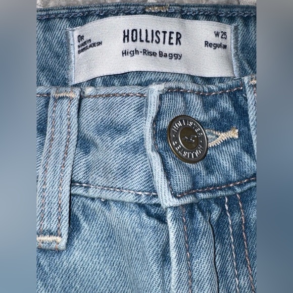 Hollister high-rise ripped light wash baggy Jeans NWOT - Picture 4 of 4